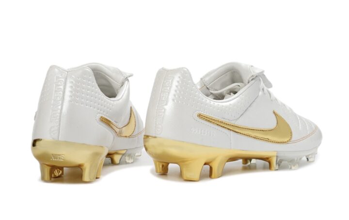 Screenshot Nike Tiempo Legend